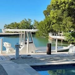Manatee Bayside
